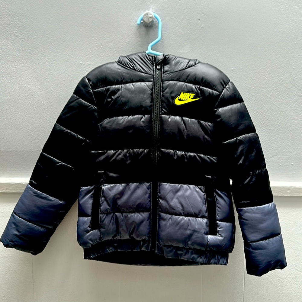 Nike Coat for boys size 4t